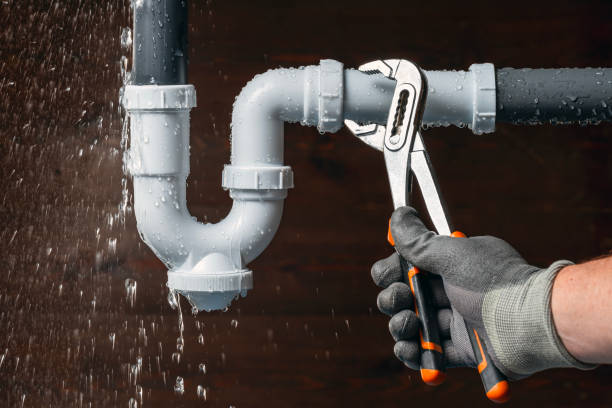 Professional Drain Cleaning technician working in Wenona, IL